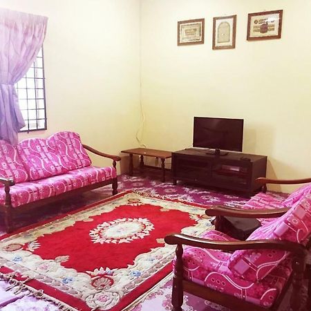 Homestay Bandar Pekan - Musleem Preferred Buitenkant foto