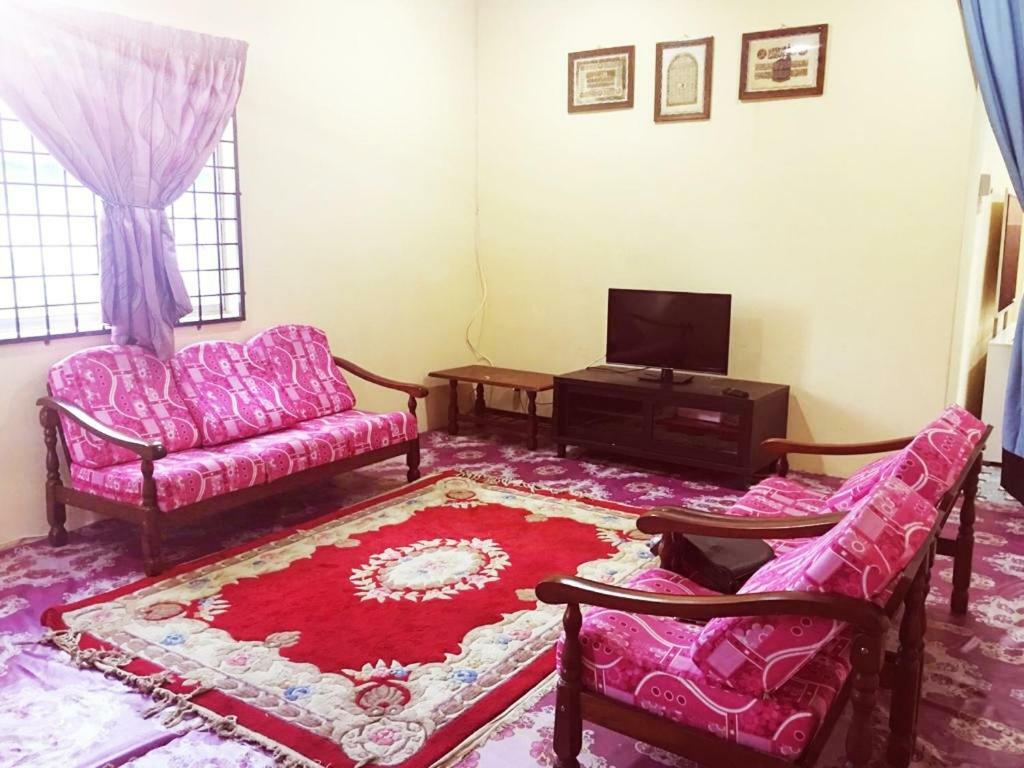 Homestay Bandar Pekan - Musleem Preferred Buitenkant foto